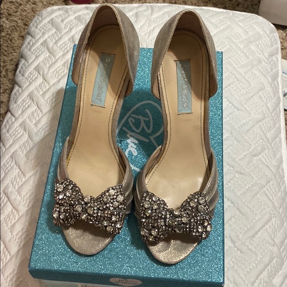 Betsey Johnson Shoes - Betsey Johnson blue heels